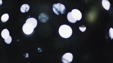 Чому виникають «мушки» перед очима ?