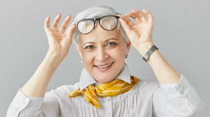 Окуляри для людей похилого віку: що варто знати?